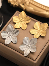 Kit com 2 Pares de Brincos Botão Floral