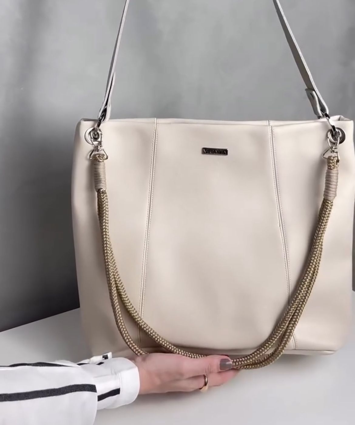 Bolsa Lateral Feminina Essência Urbana